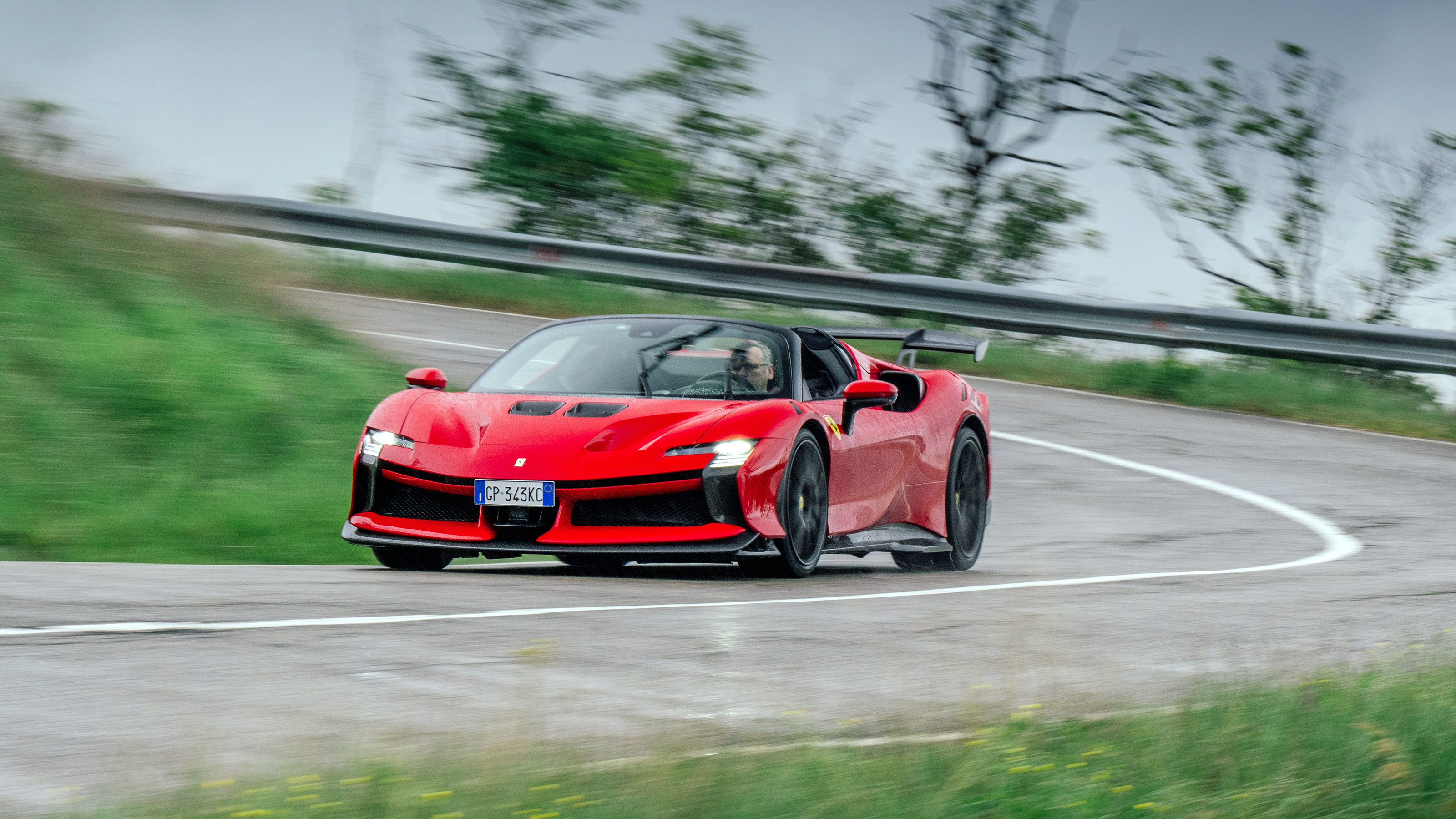 Ferrari SF90 XX Spider – front