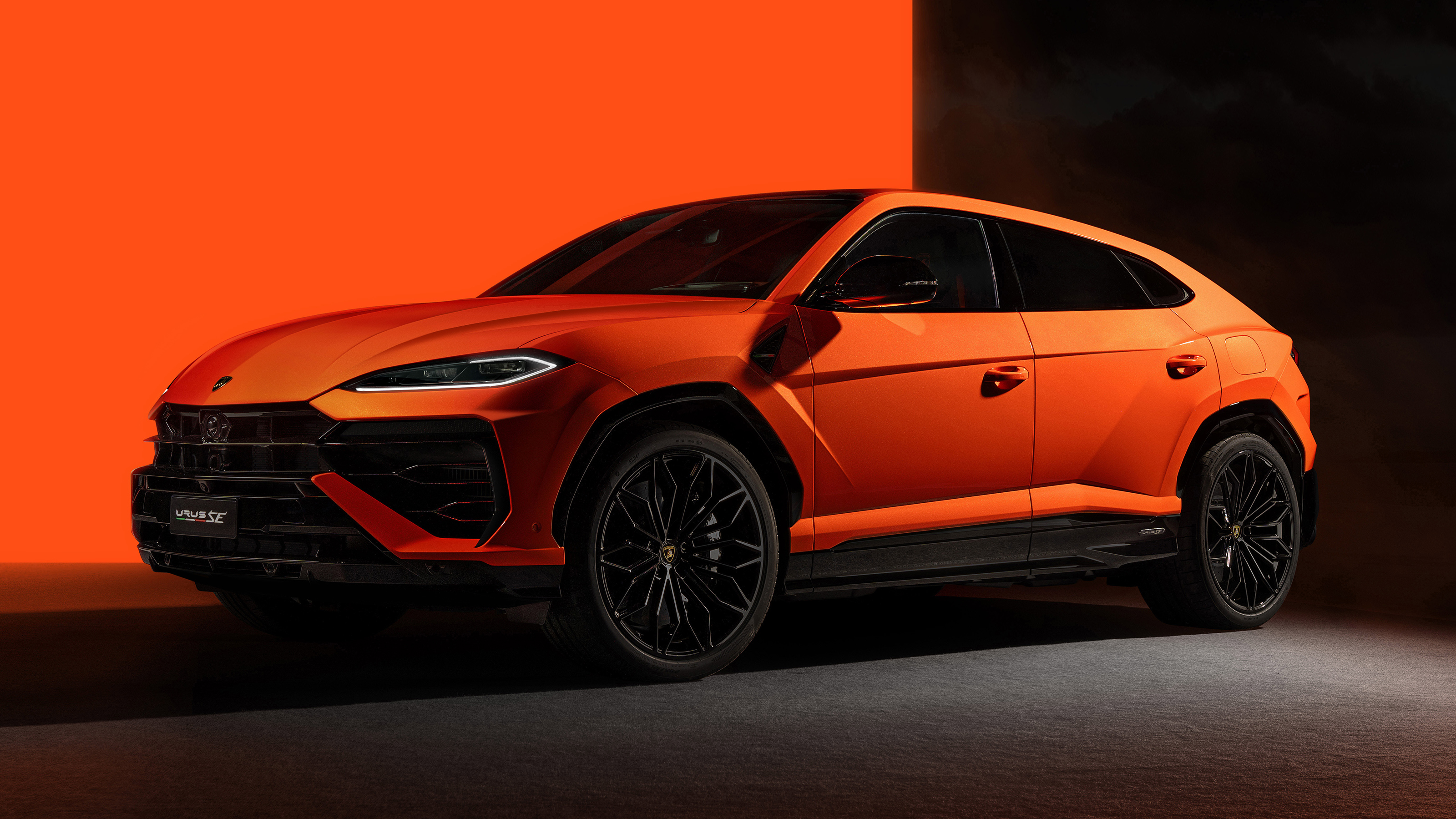 Lamborghini Urus SE – front 