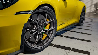 Manthey Racing Porsche 911 GT3 Touring