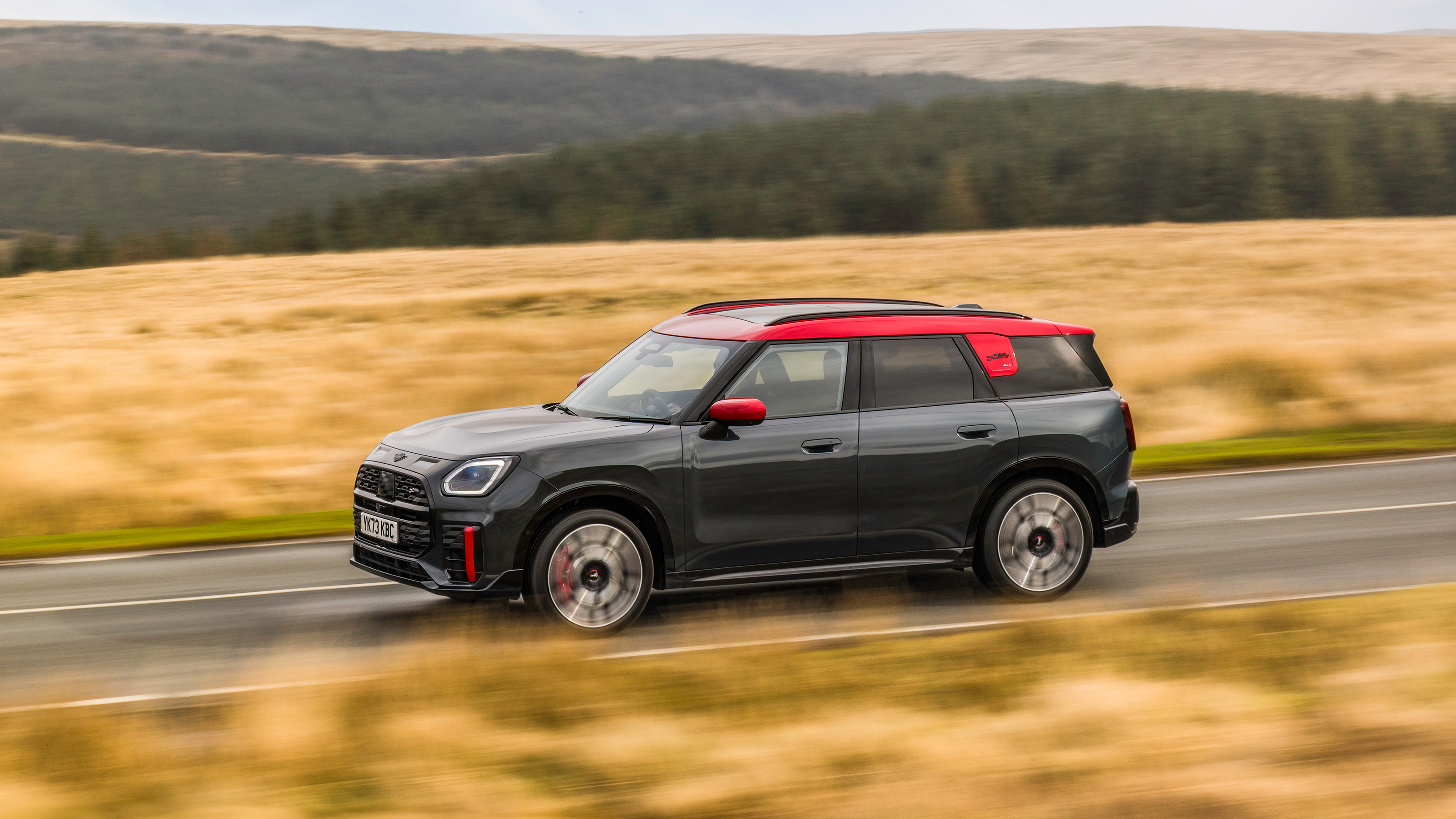 Mini Countryman JCW – side