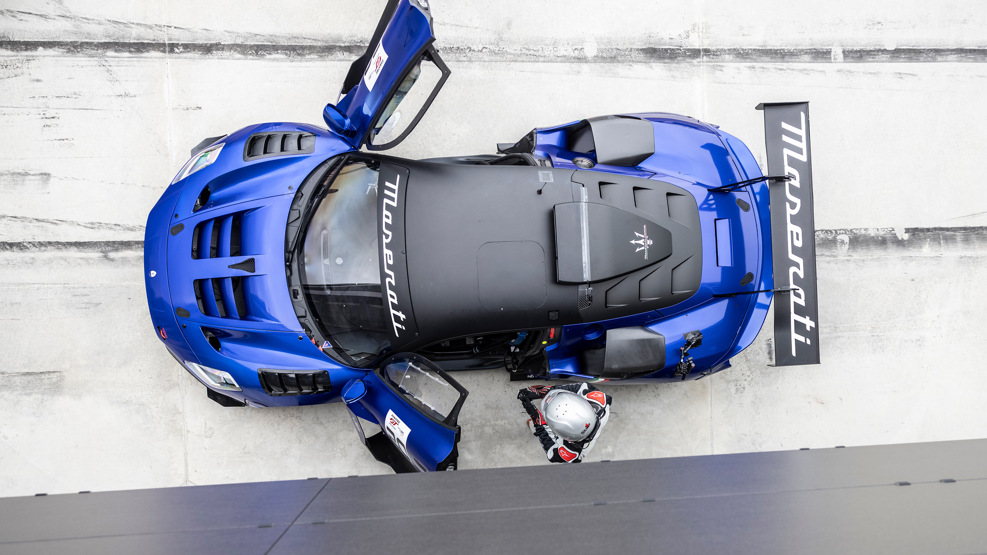 Maserati MC20 GT2 – roof