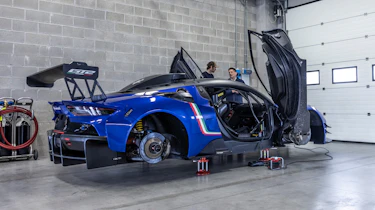 Maserati MC20 GT2 – pit box