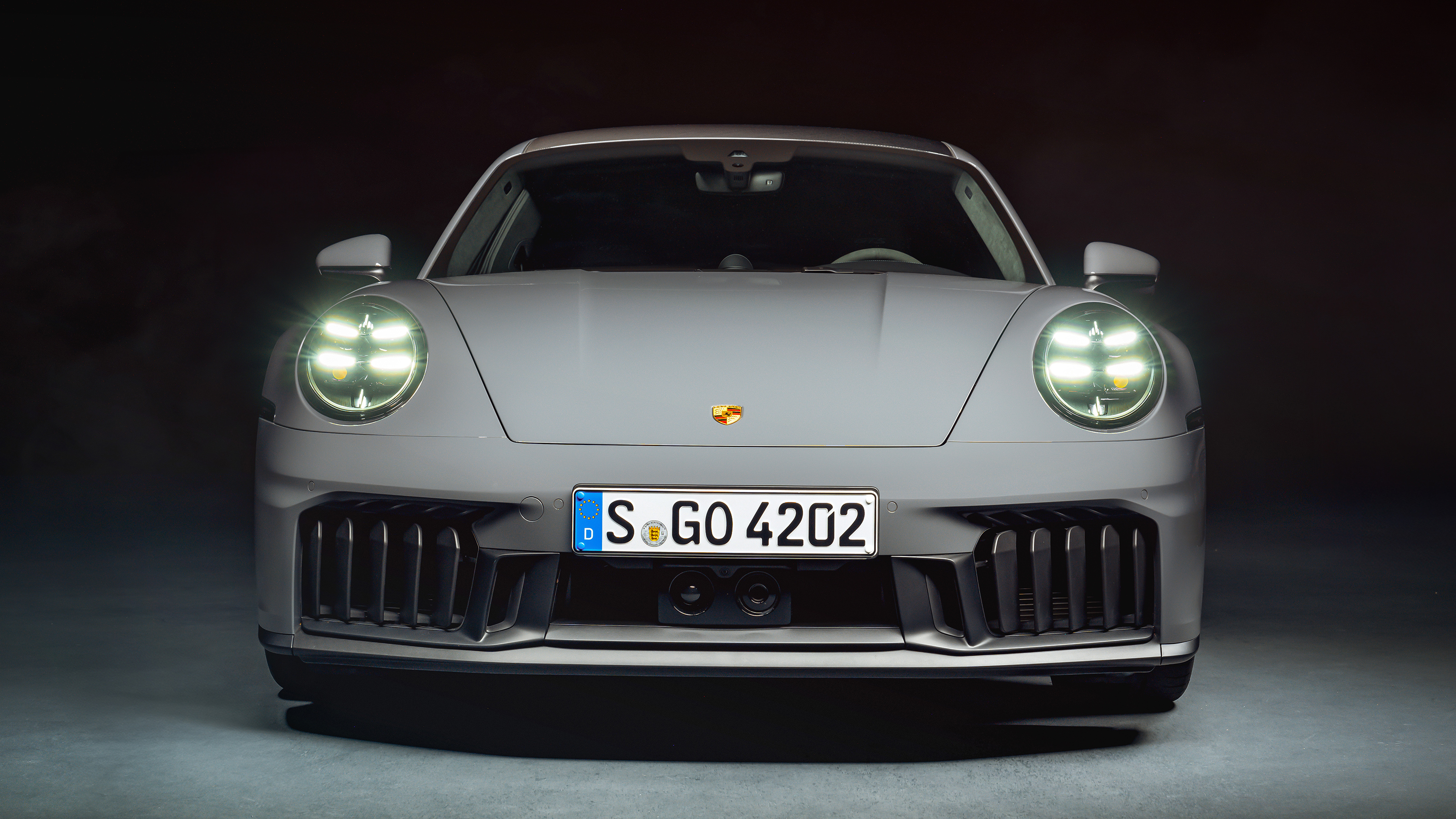 Porsche 911 (992.2) – front