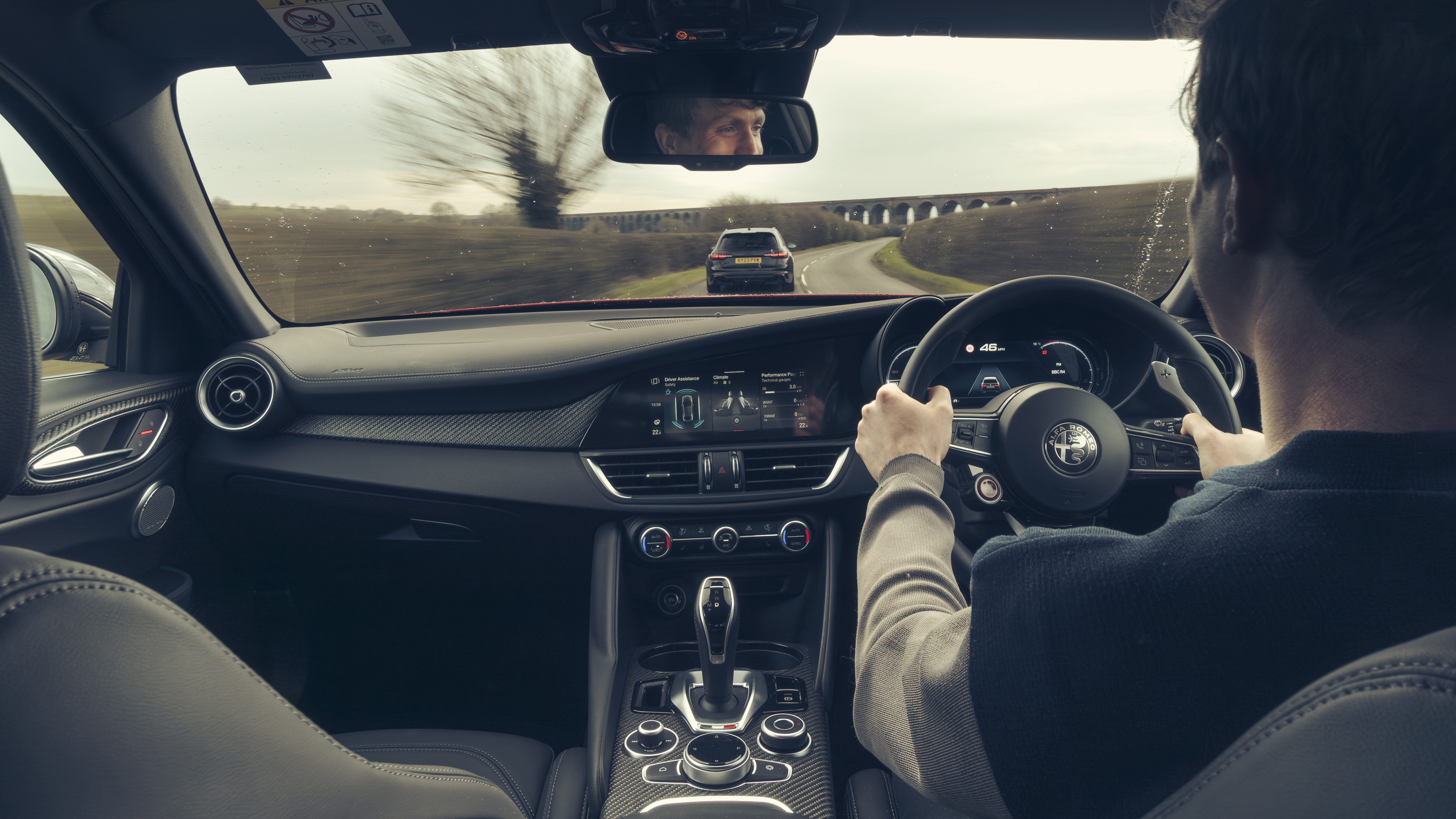Alfa Romeo Giulia Quadrifoglio v Audi RS4 Competition