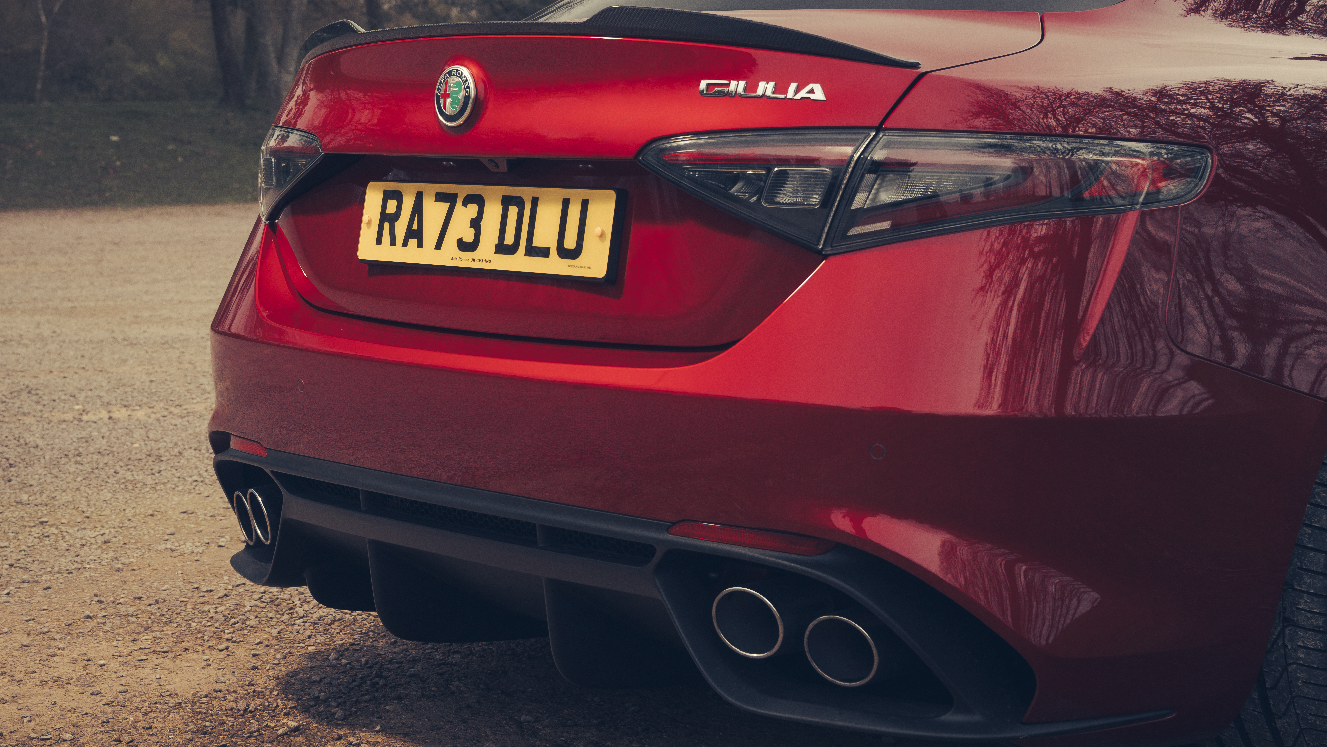 Alfa Romeo Giulia Quadrifoglio v Audi RS4 Competition