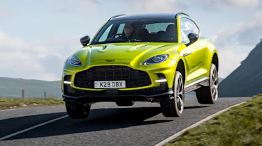 Aston Martin DBX707