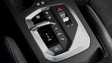BMW M135 xDrive – centre console