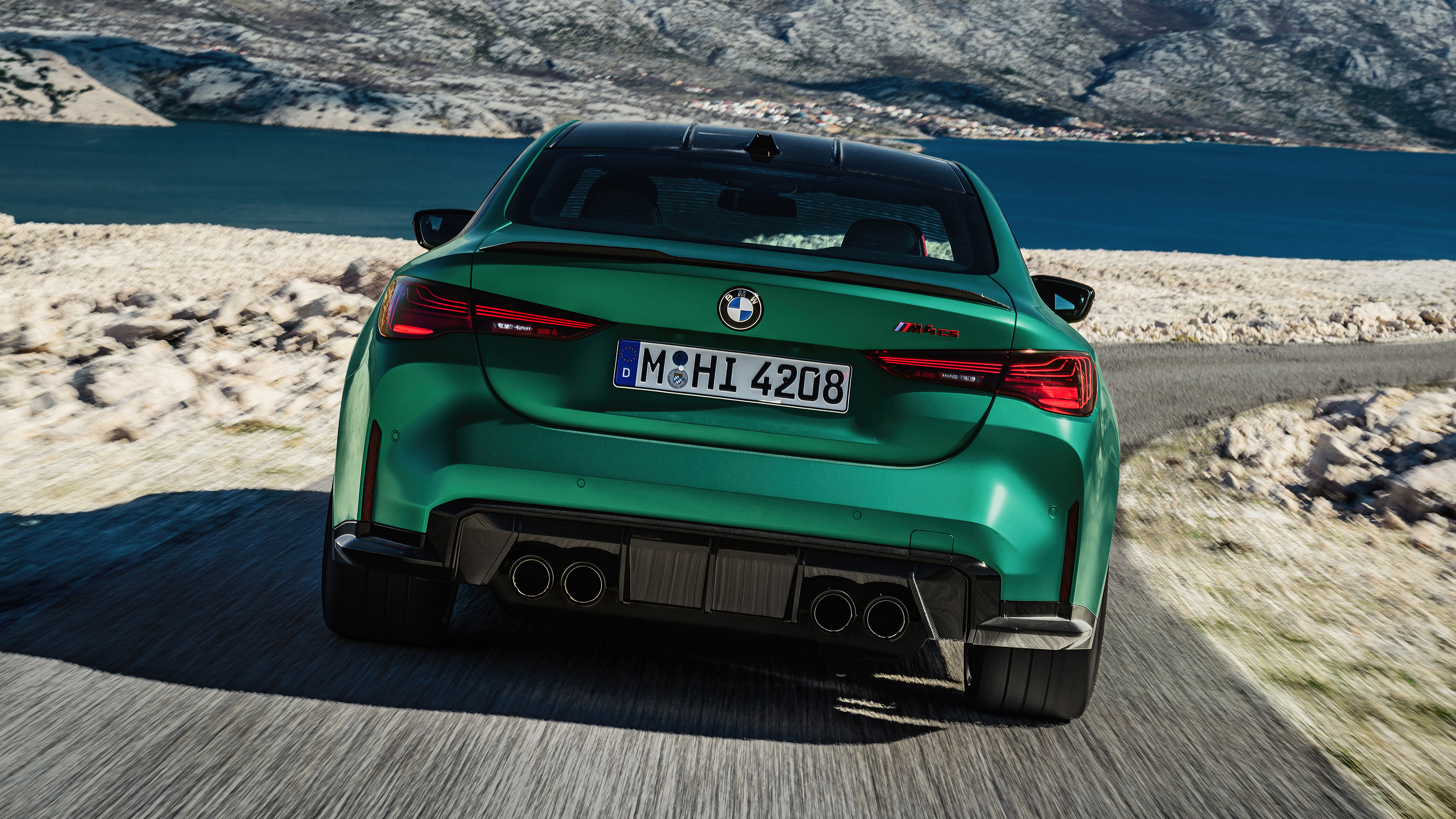 BMW M4 CS – rear