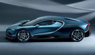 Bugatti Tourbillon – side