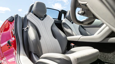 MG Cyberster – seats