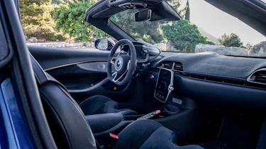 McLaren Artura Spider