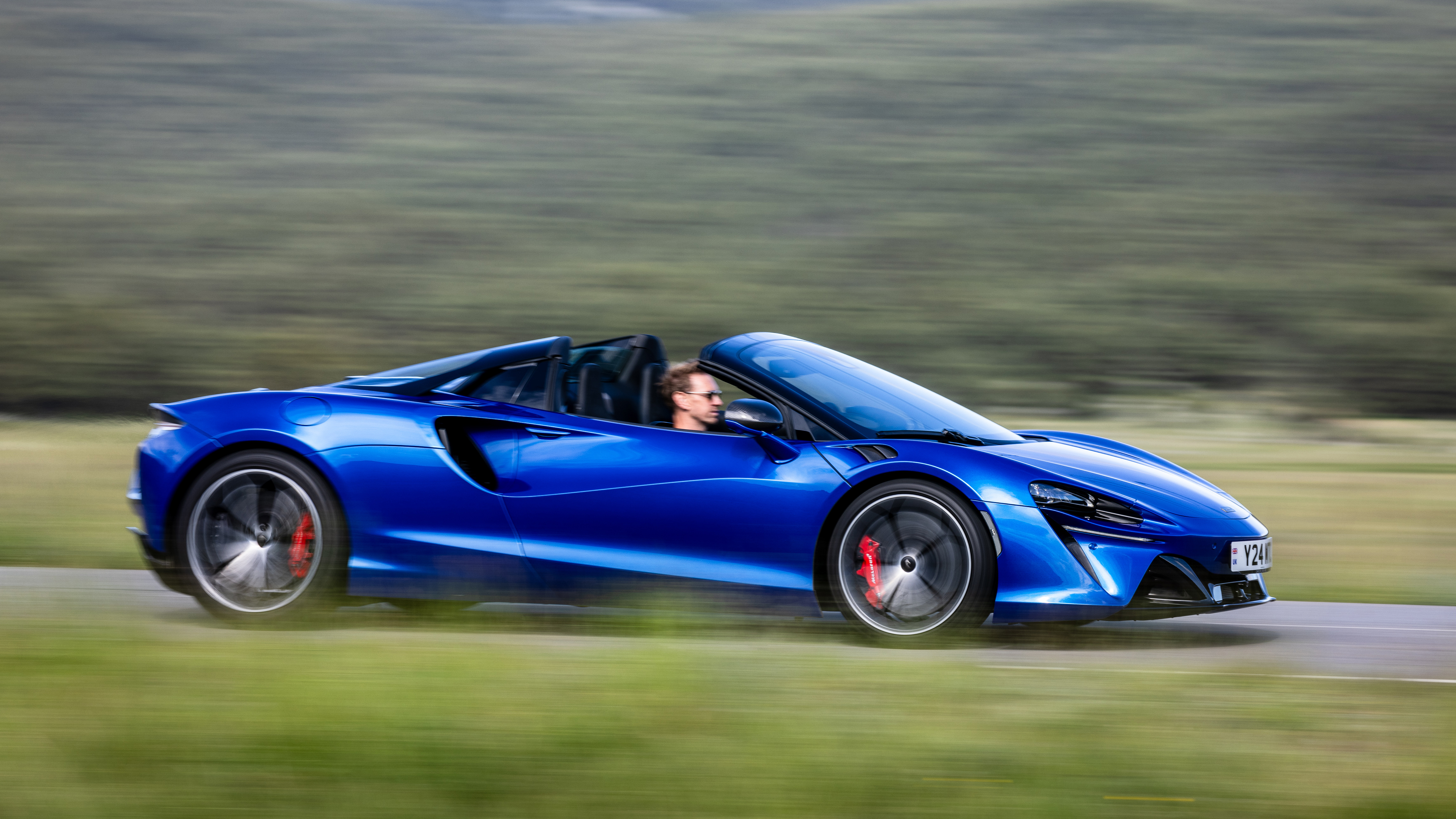 McLaren Artura Spider