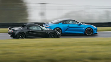 Analogue Elise and Alpine A110 R