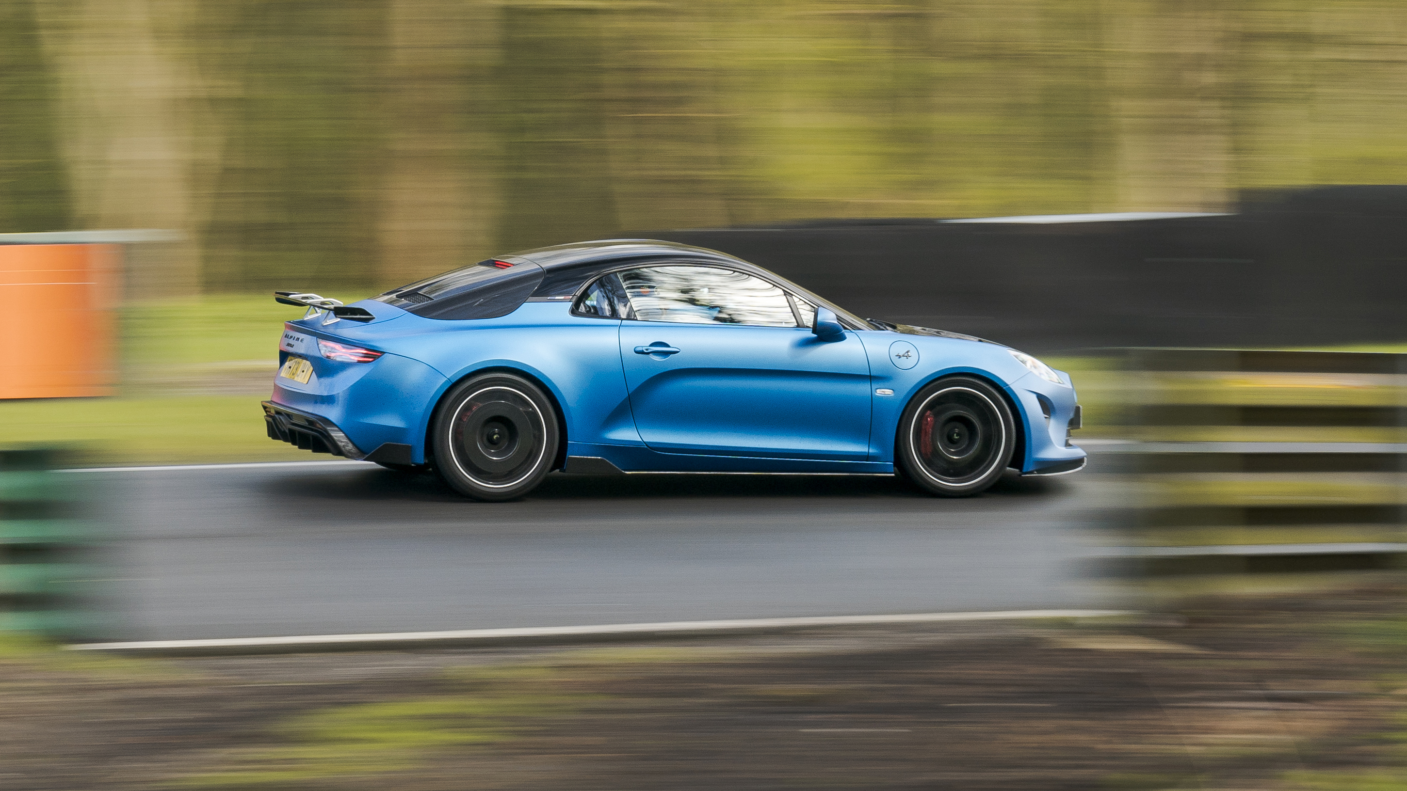 Analogue Elise and Alpine A110 R