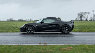 Analogue Elise and Alpine A110 R
