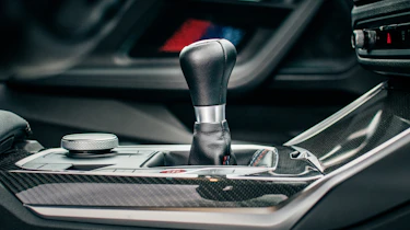 BMW M2 – gear lever