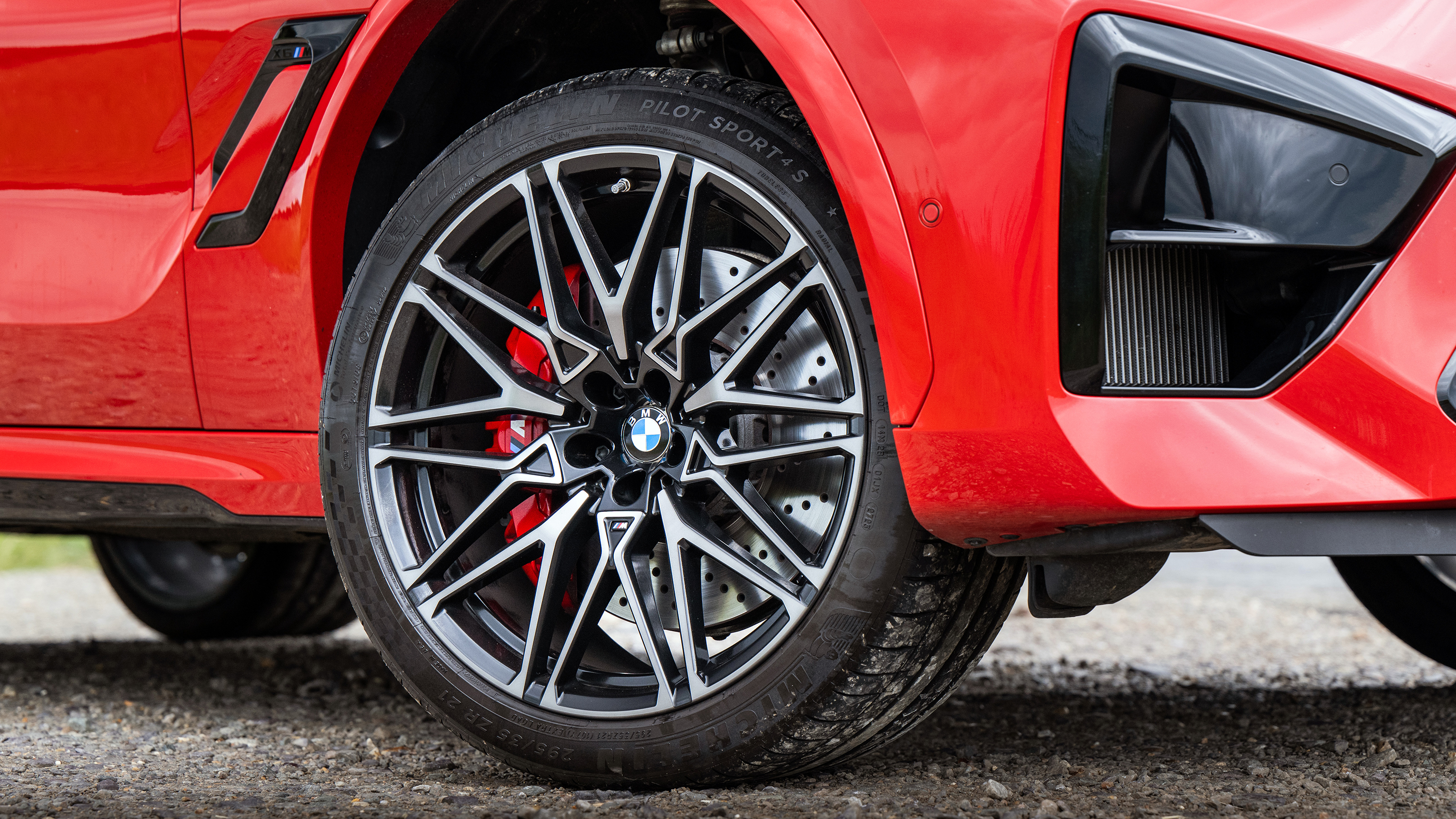 BMW X6 M – wheel
