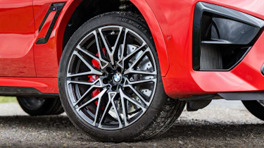 BMW X6 M – wheel