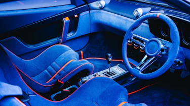 Evoluto Ferrari 355 – interior