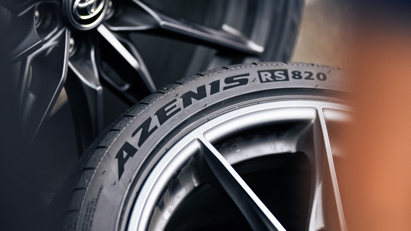 Falken Azenis RS820 