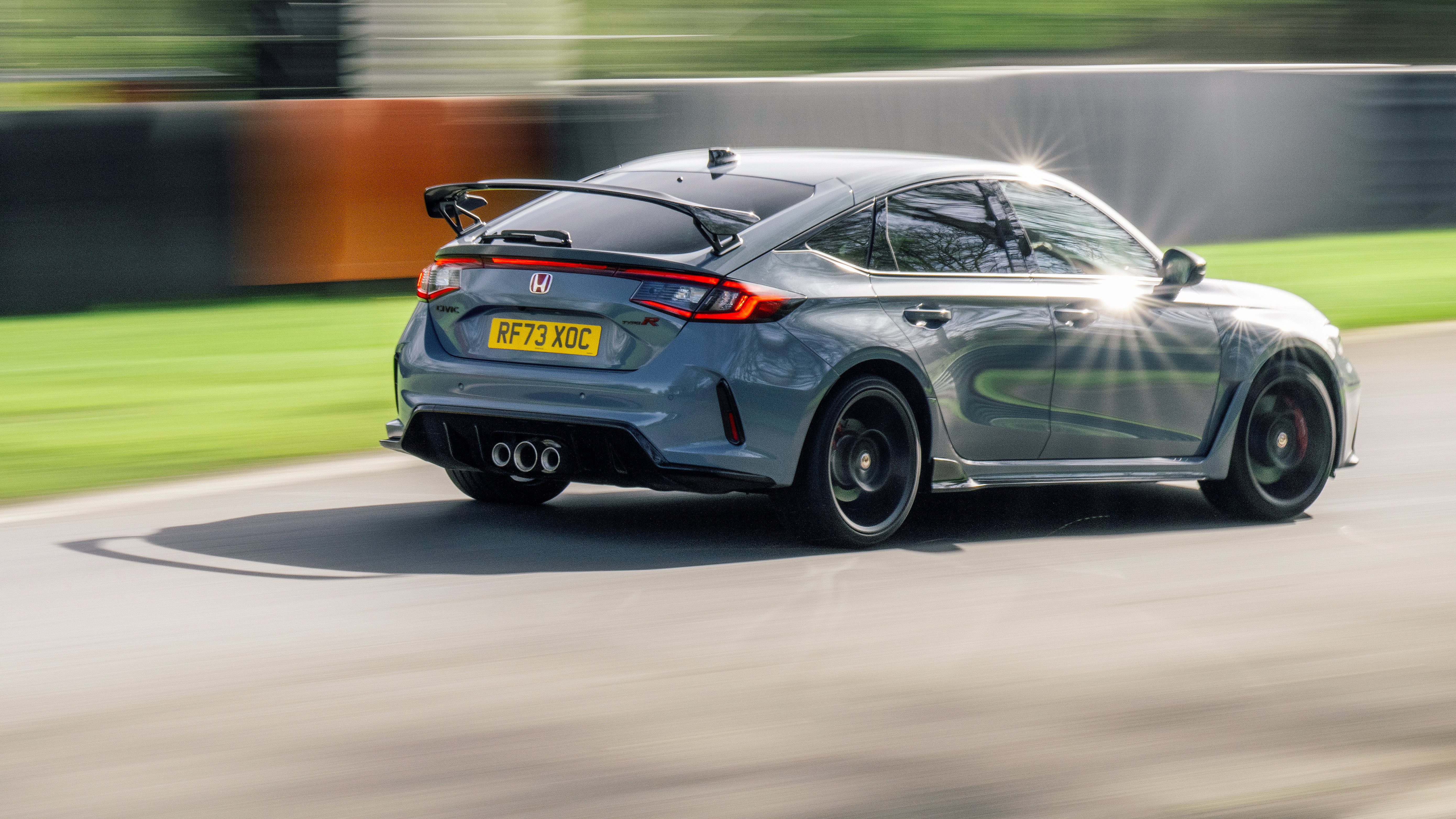 Ford Focus ST Track Pack v Honda Civic Type R: sharpened Focus tackles ...