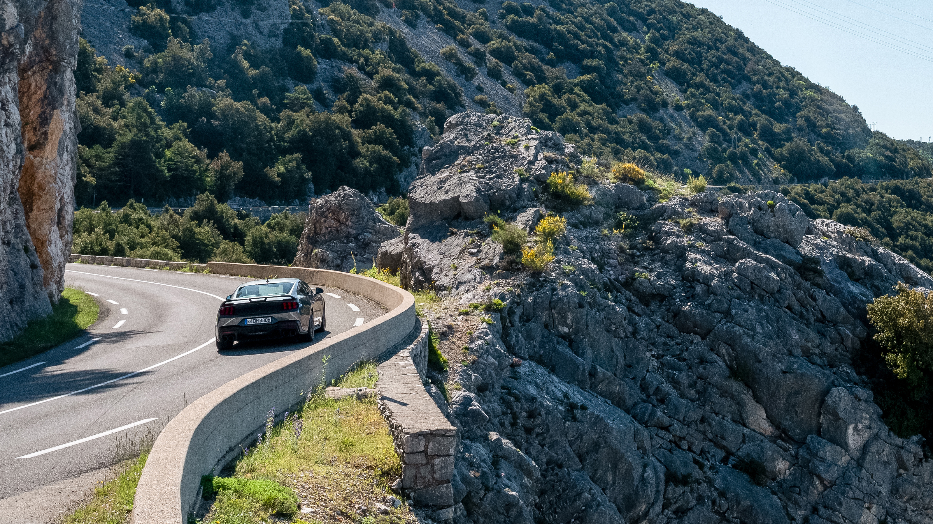 Ford Mustang Dark Horse – rear