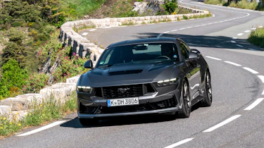 Ford Mustang Dark Horse – front