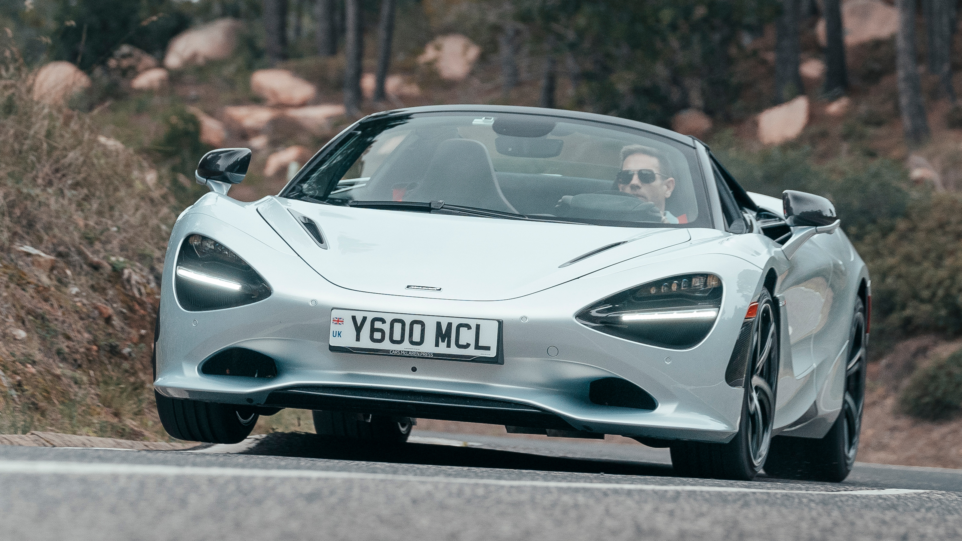 McLaren 750S Spider – front