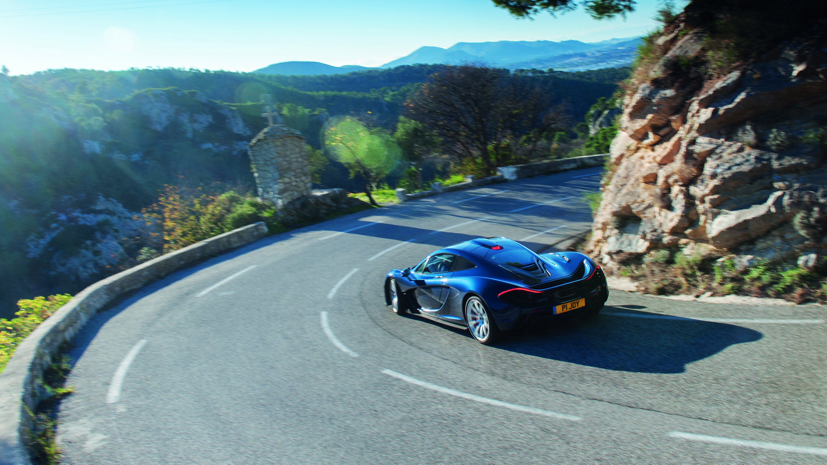 McLaren F1 and McLaren P1