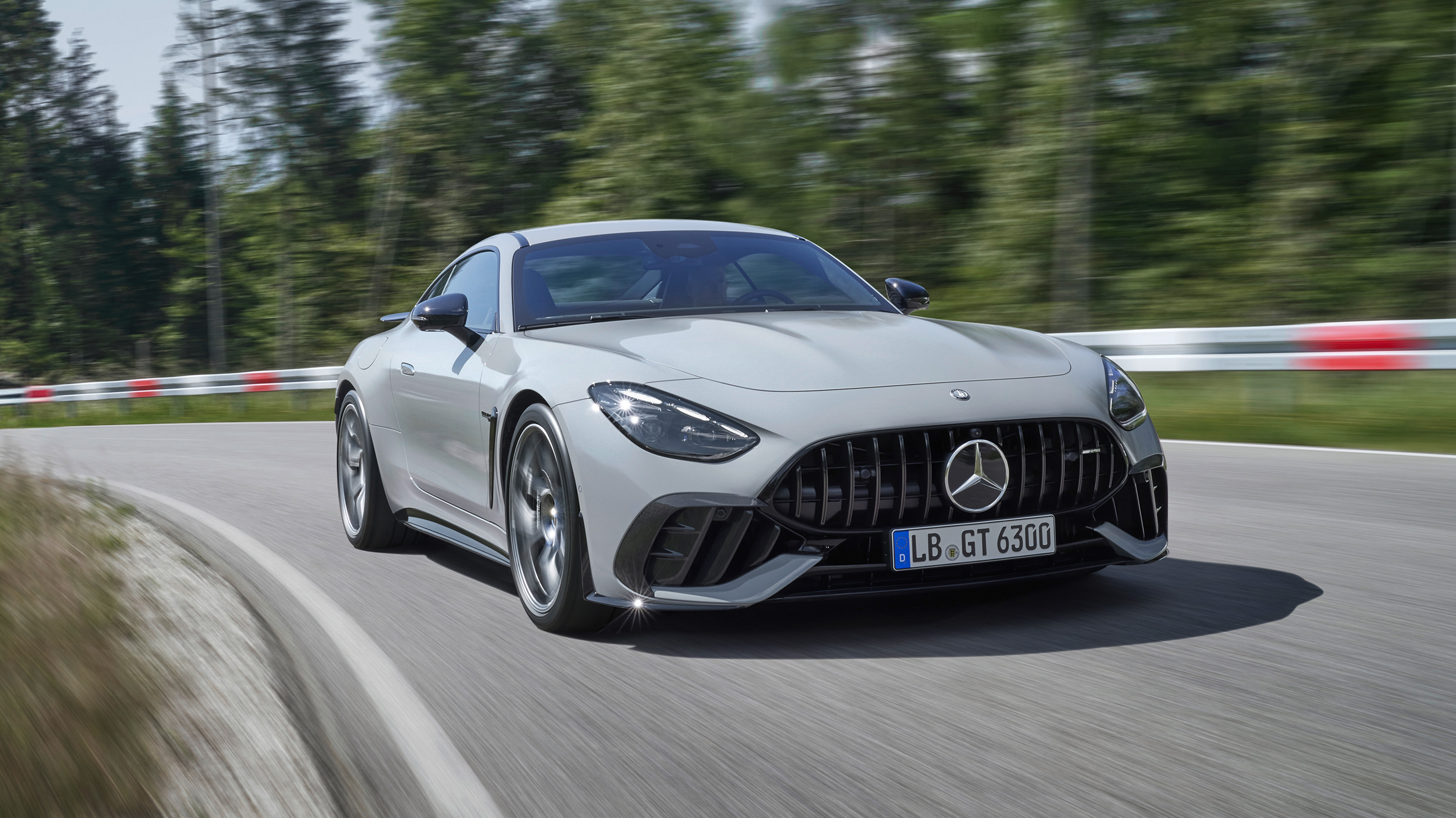 Mercedes-AMG GT 63 Pro – front