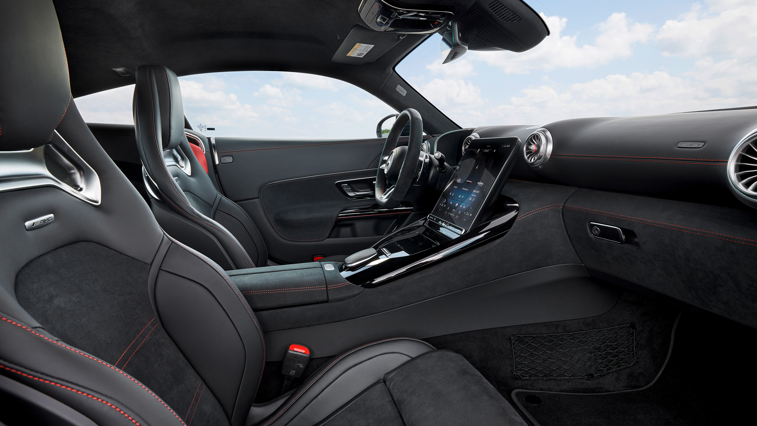 Mercedes-AMG GT 63 Pro – interior