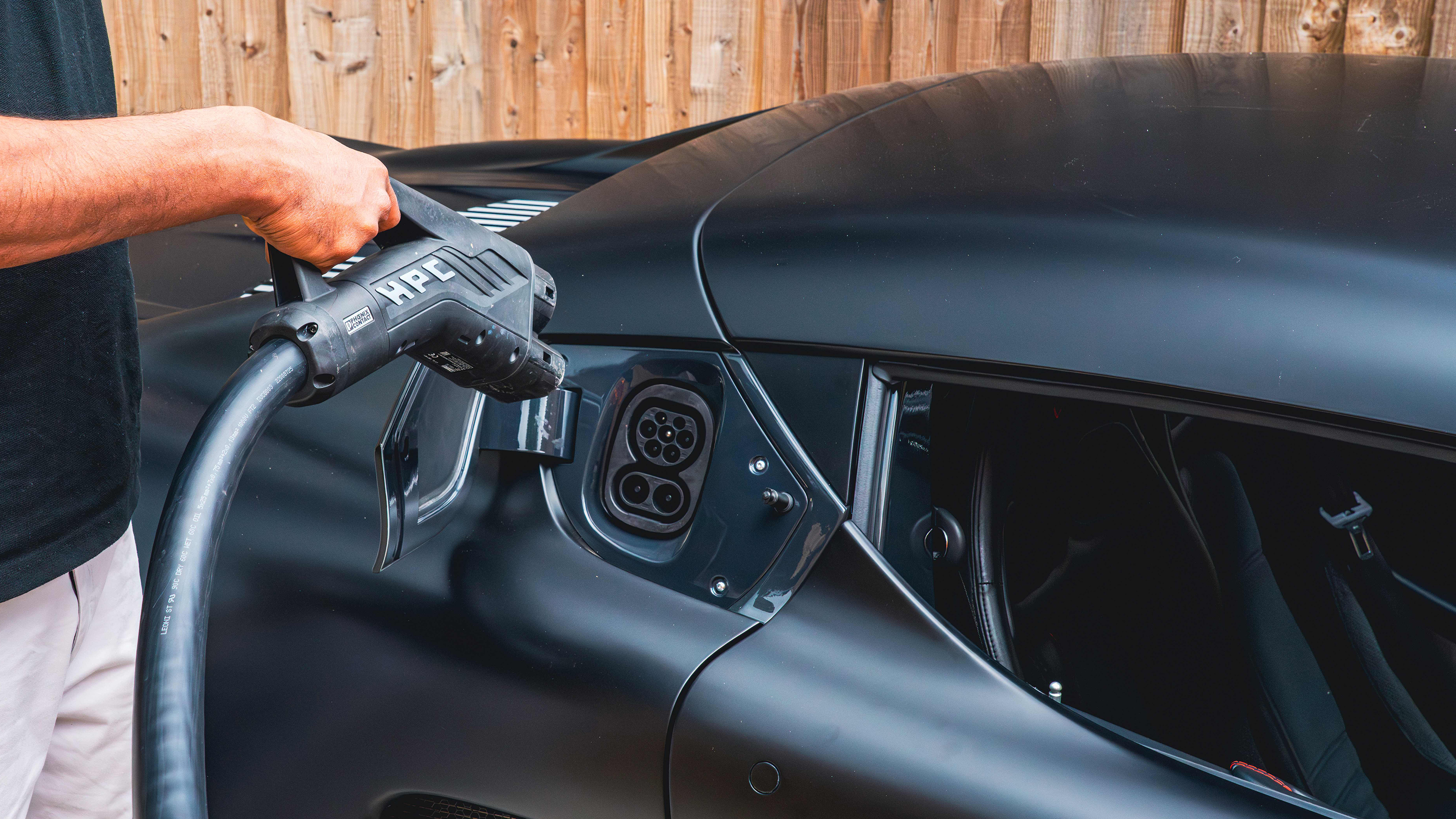 Nyobolt EV – charger