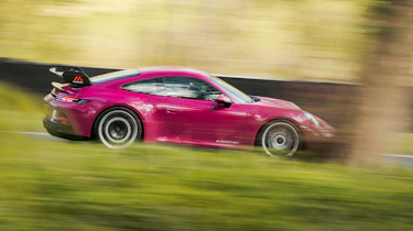 Porsche 911 GT3 Manthey Racing v Spartan