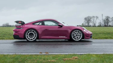 Porsche 911 GT3 Manthey Racing v Spartan