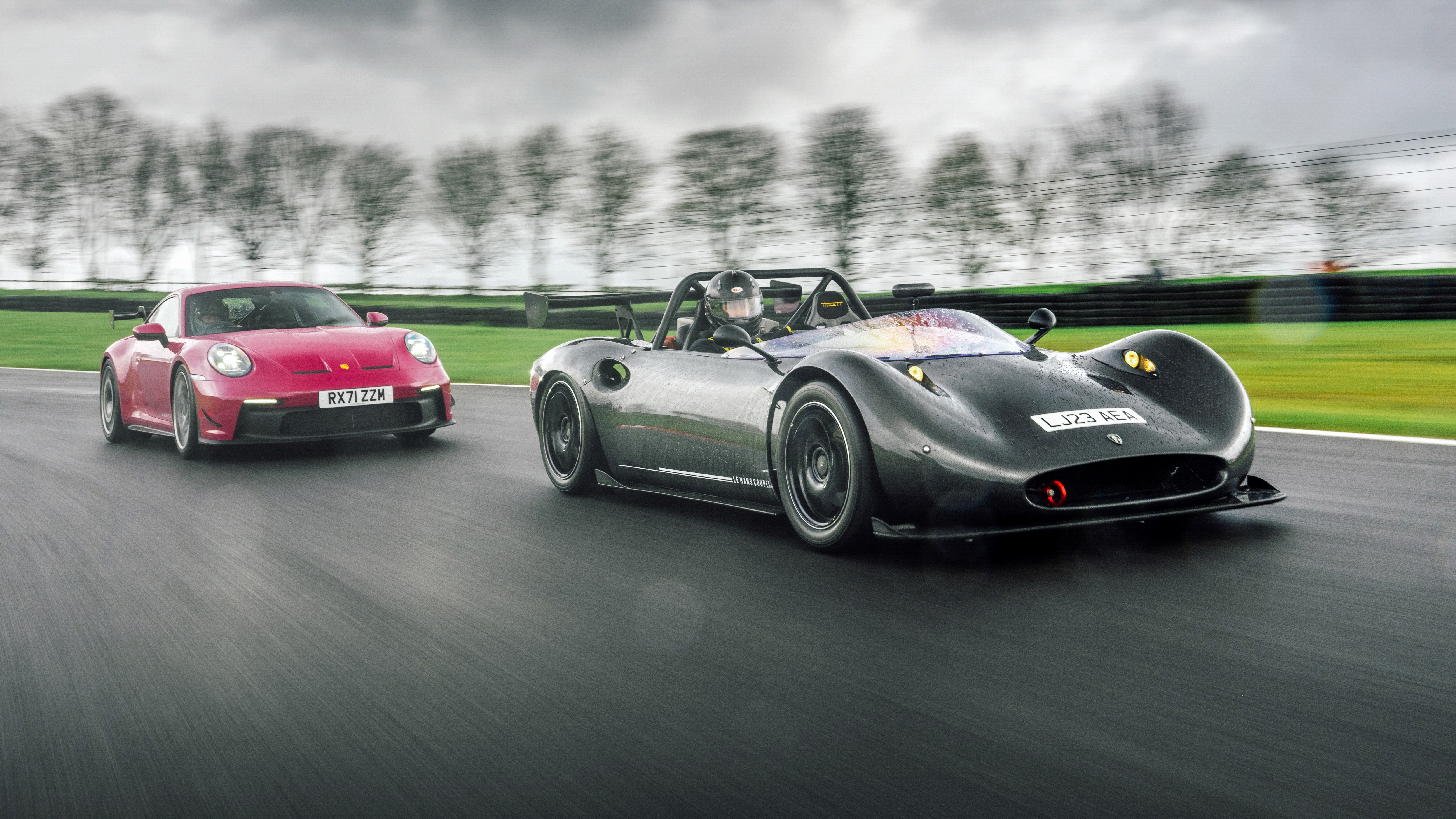 Porsche 911 GT3 Manthey Racing v Spartan