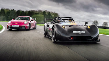 Porsche 911 GT3 Manthey Racing v Spartan