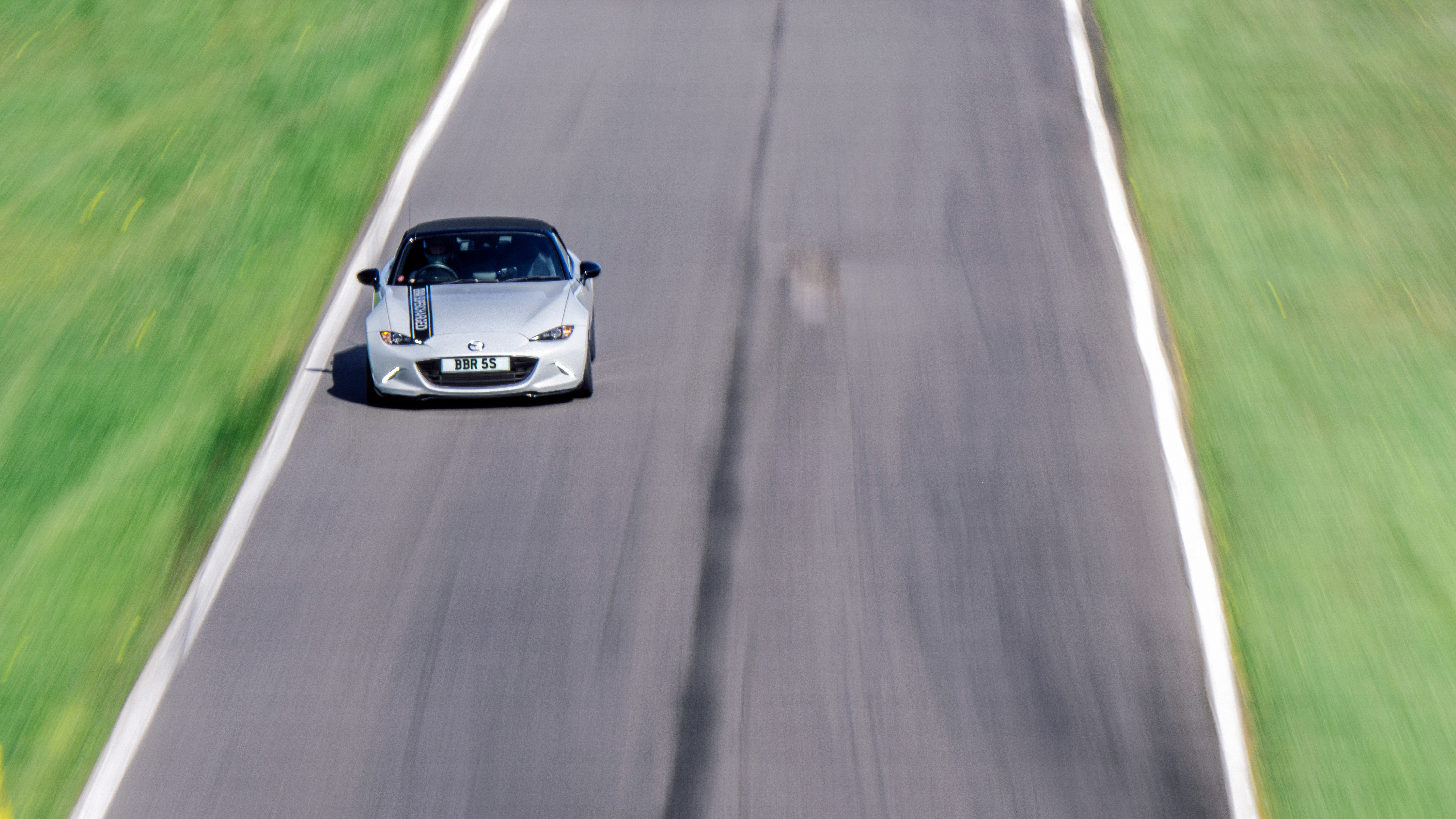 Toyota GR86 v BBR Mazda MX-5