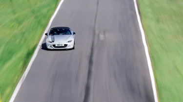 Toyota GR86 v BBR Mazda MX-5