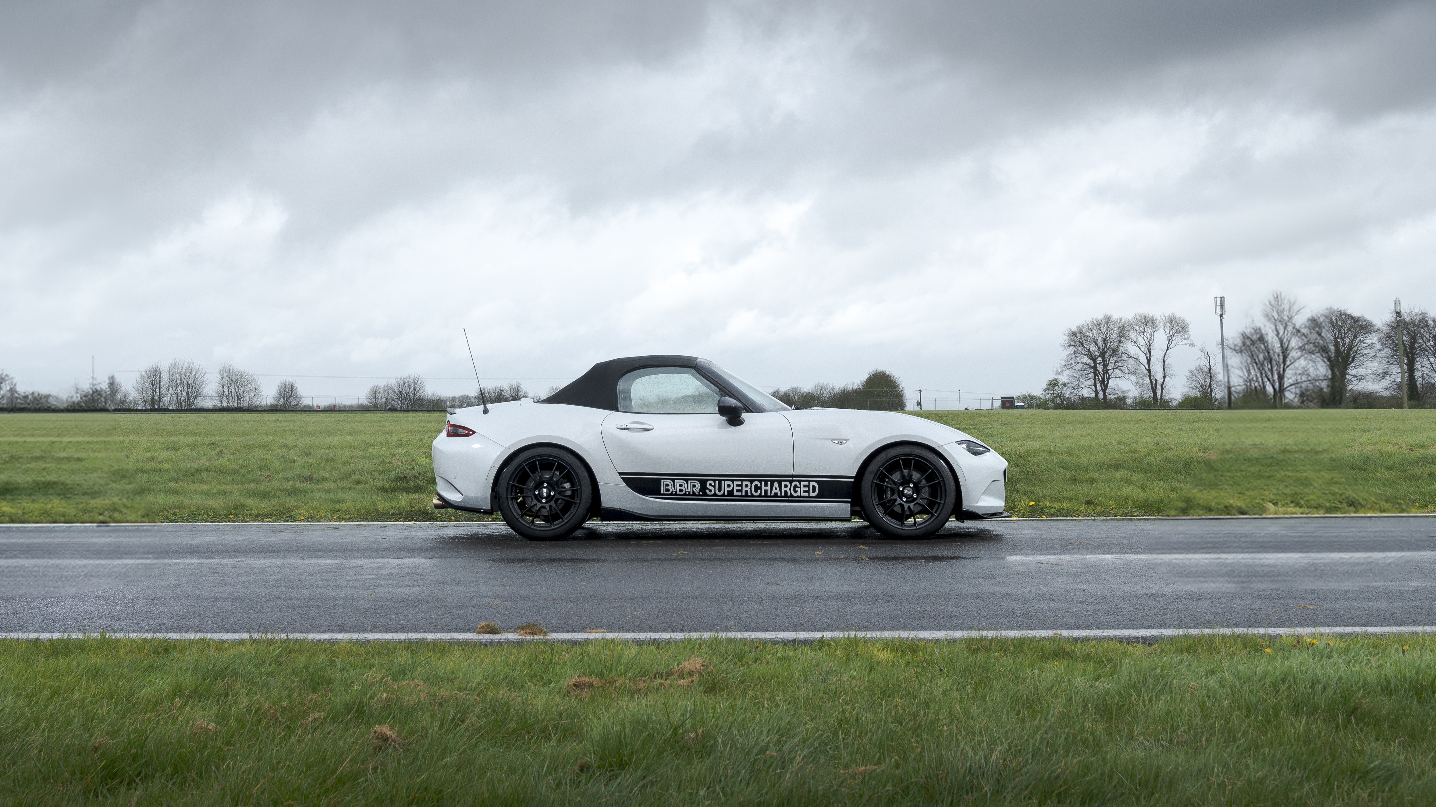 Toyota GR86 v BBR Mazda MX-5