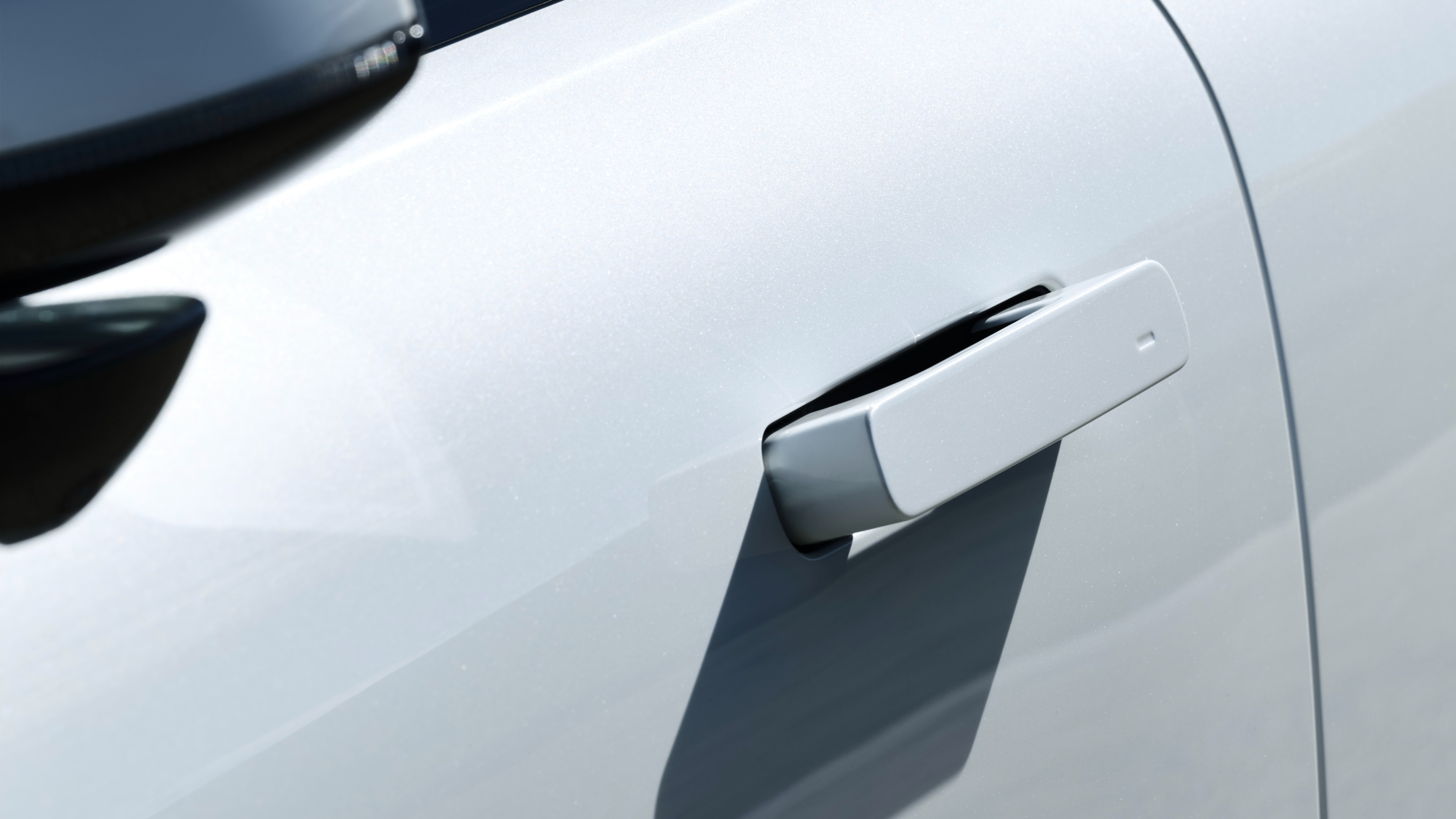 Polestar 4 details