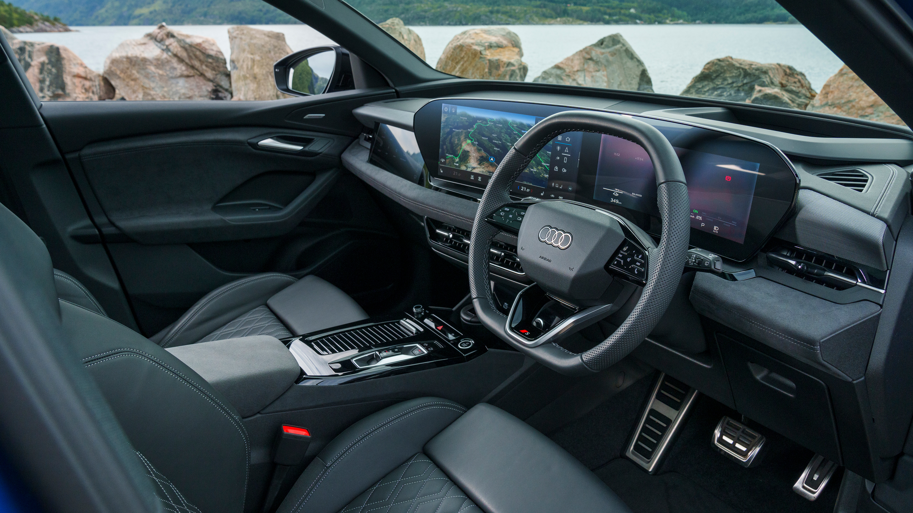 Audi Q6 e-tron – interior