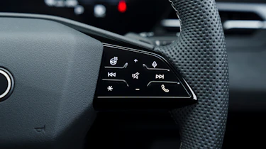 Audi Q6 e-tron – steering wheel controls