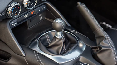 2025 Mazda MX-5 manual gearbox