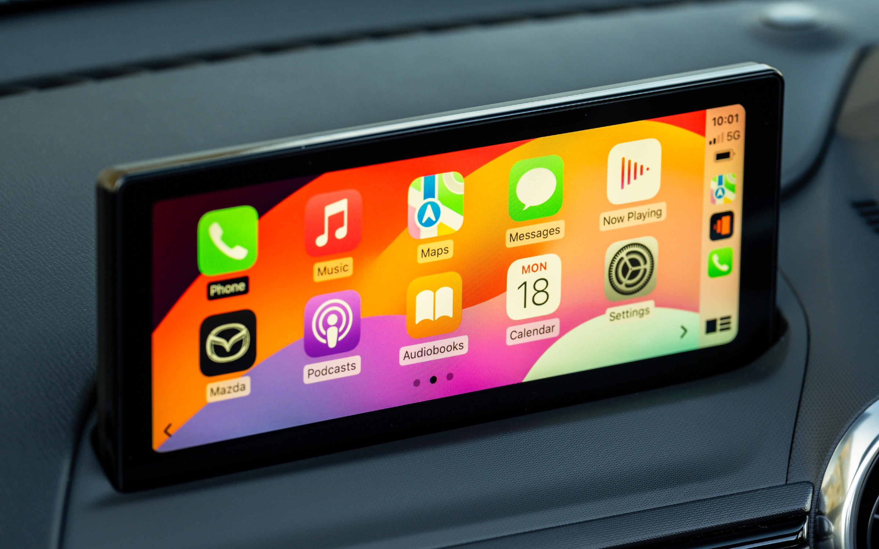 2025 Mazda MX-5 Apple CarPlay