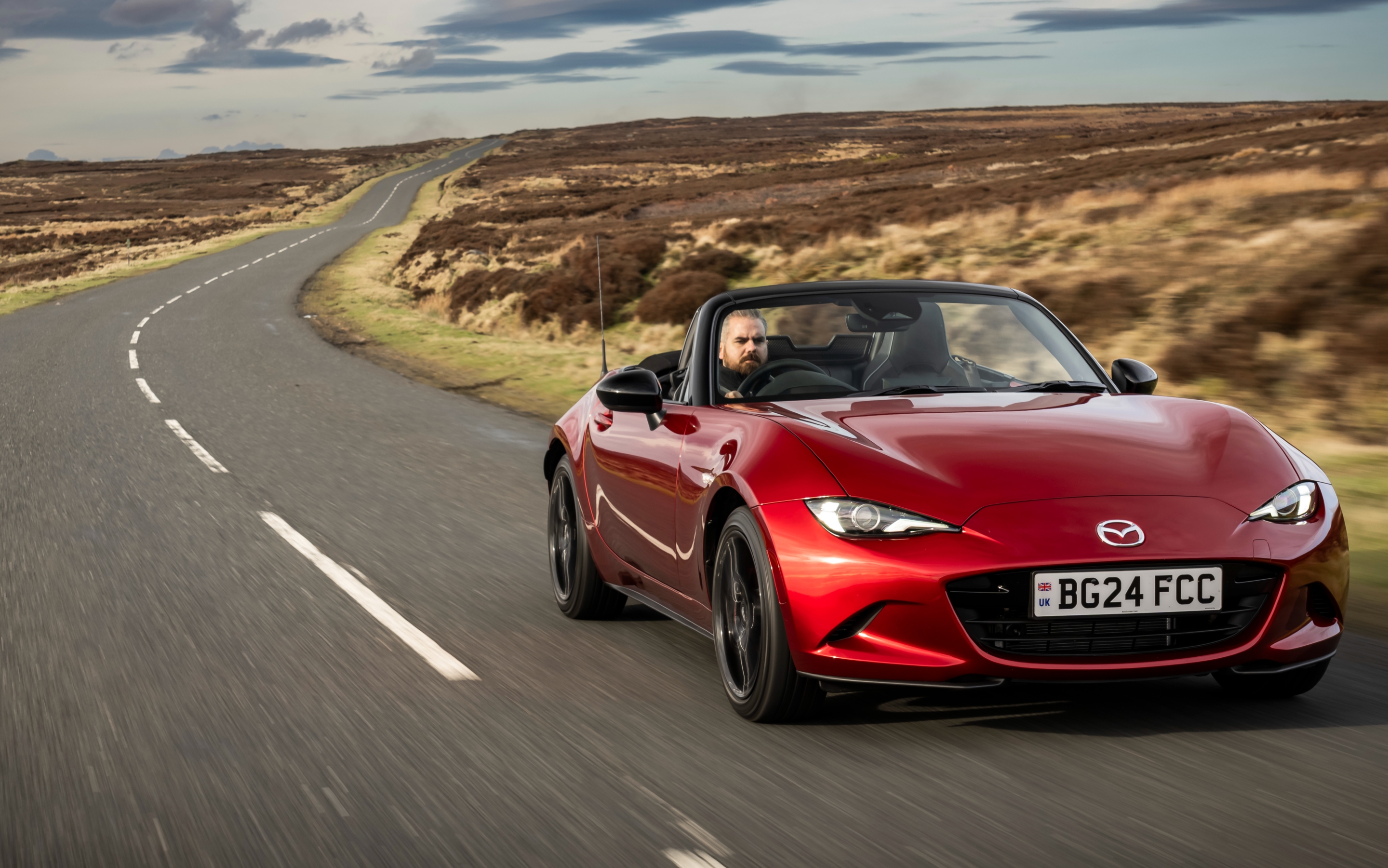 2025 Mazda MX-5 driving front