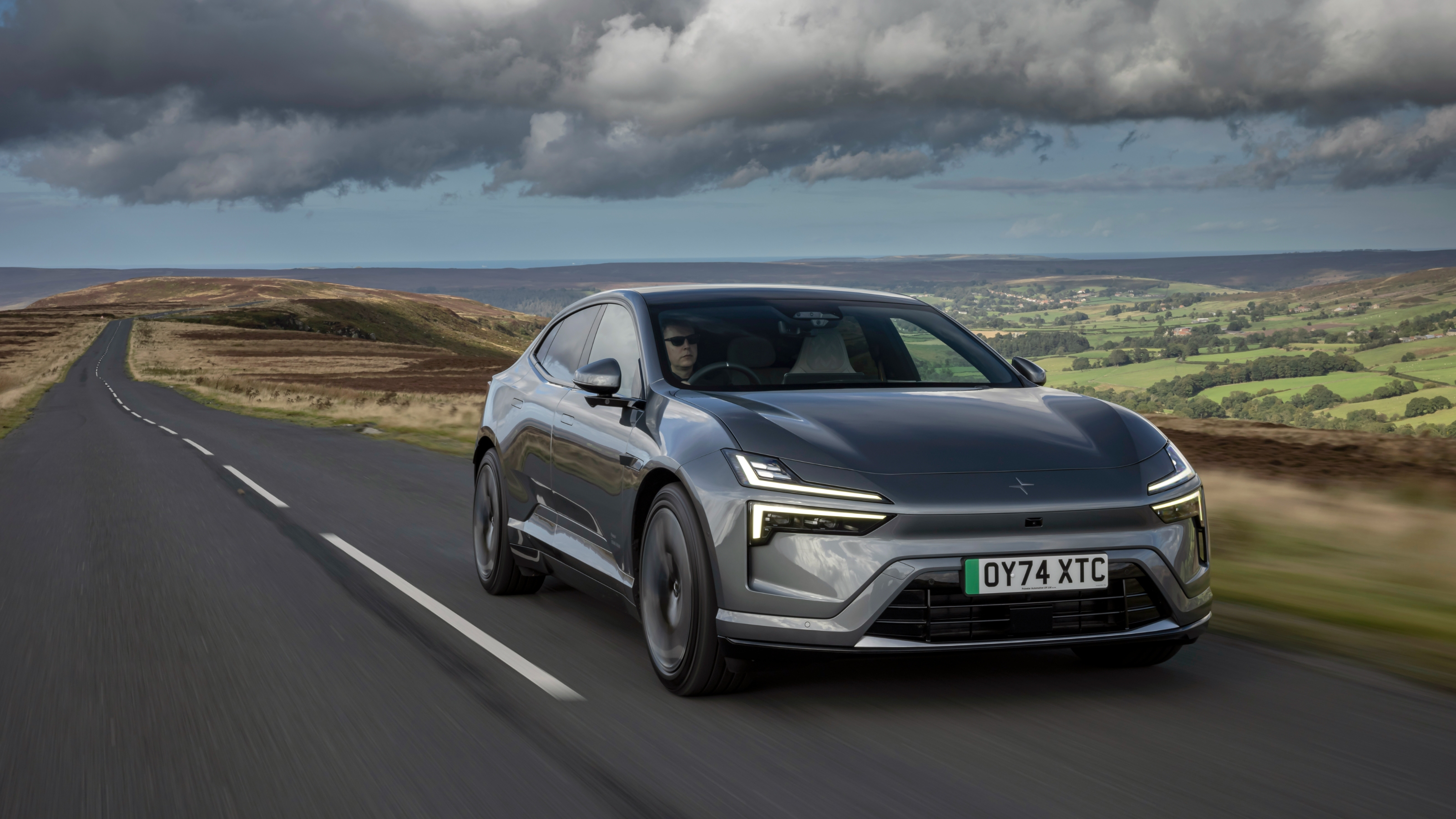 Polestar 4 front