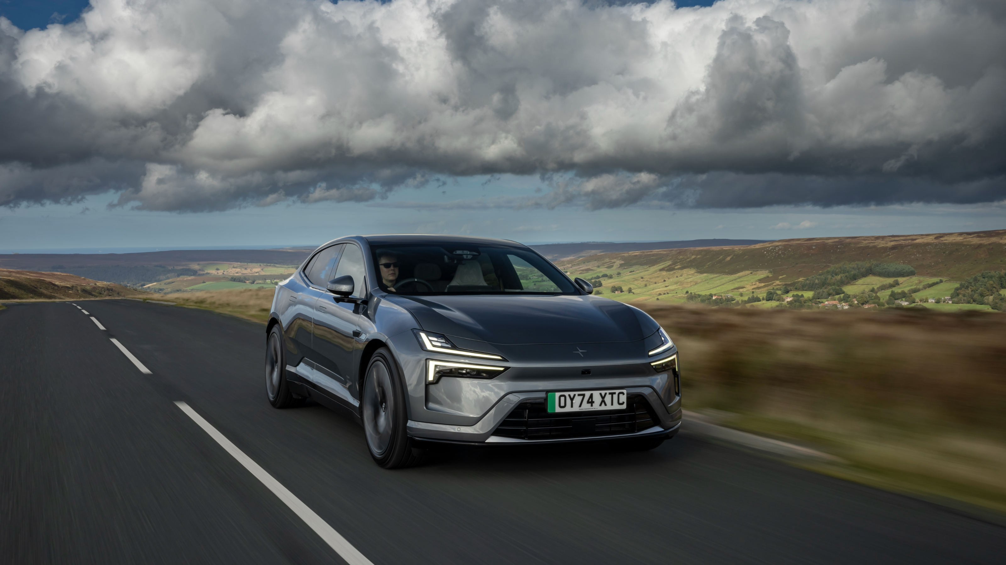 Polestar 4 front