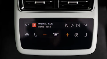 Polestar 4 inside