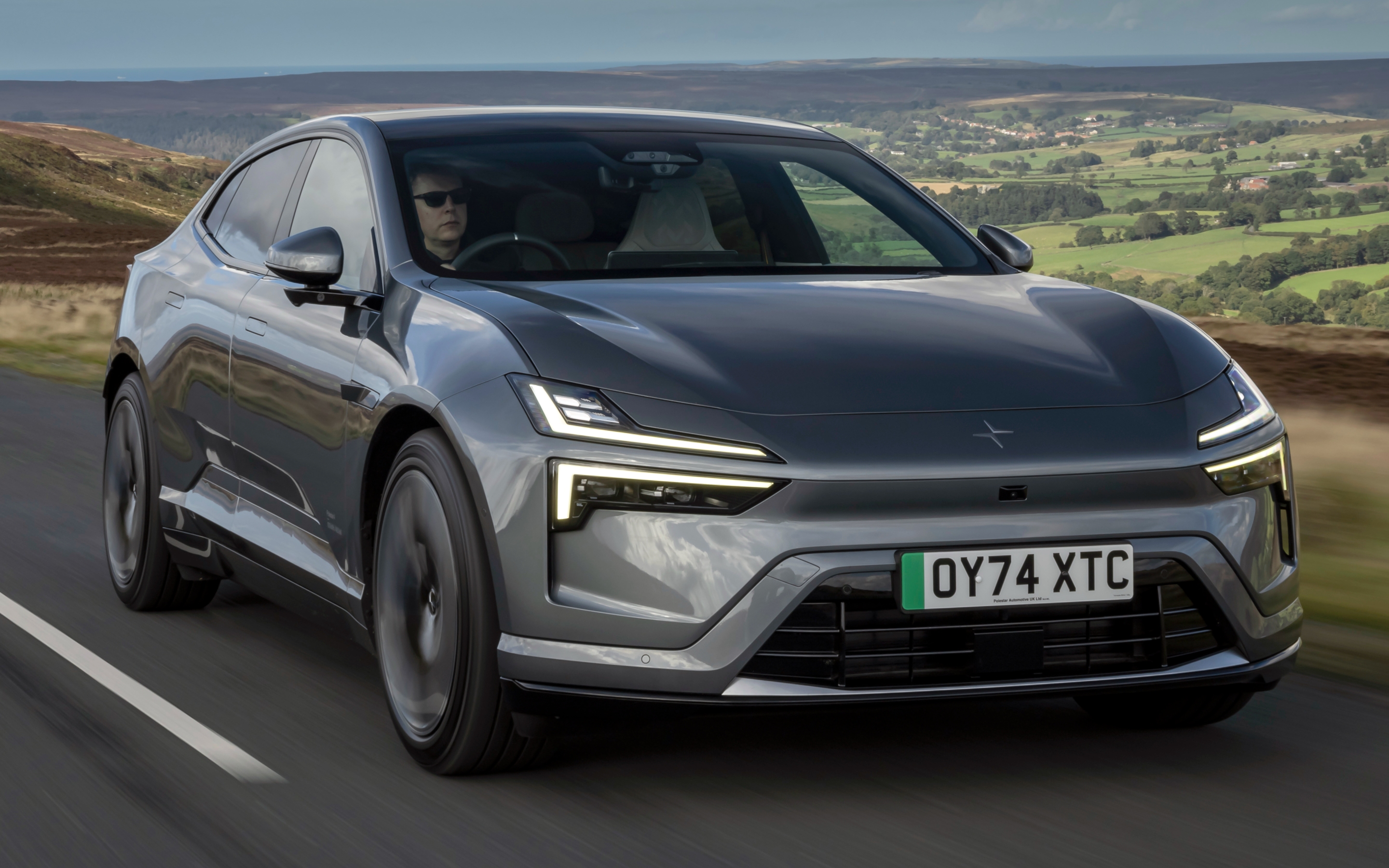 Polestar 4 front