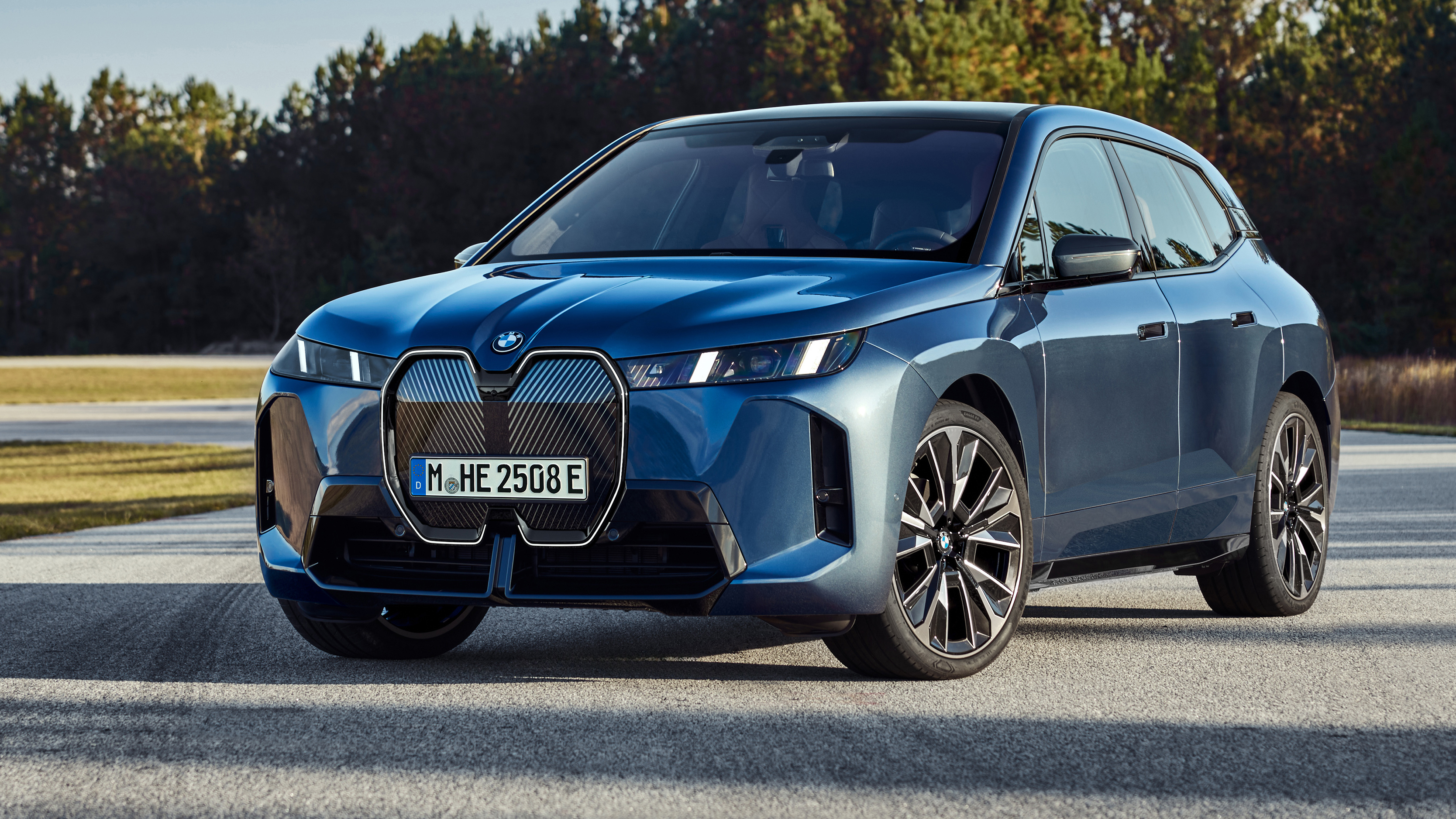 2025 BMW iX